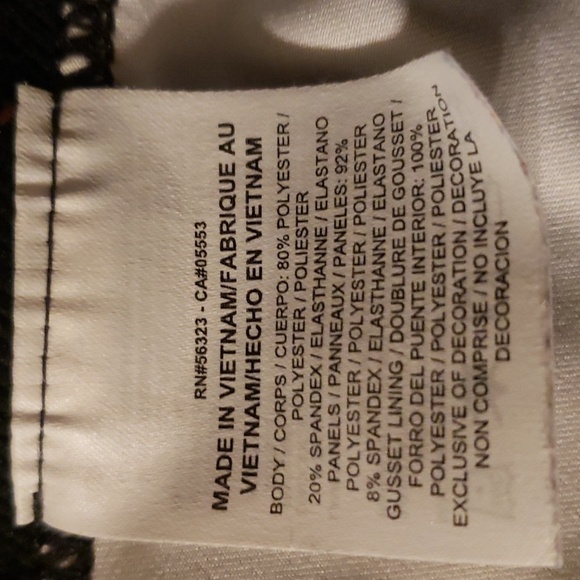 Nike | Black & White Tie-Dye Dri-FIT Pro Capri Leggings - Picture 7 of 7